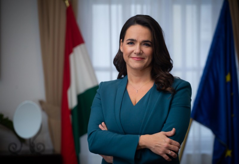 La primera mujer elegida presidenta de Hungría es cristiana