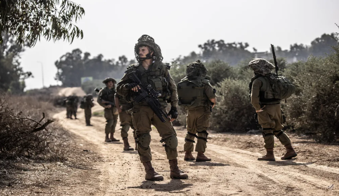 Soldado israelí hizo una pausa para orar en plena guerra y Dios frustró el ataque