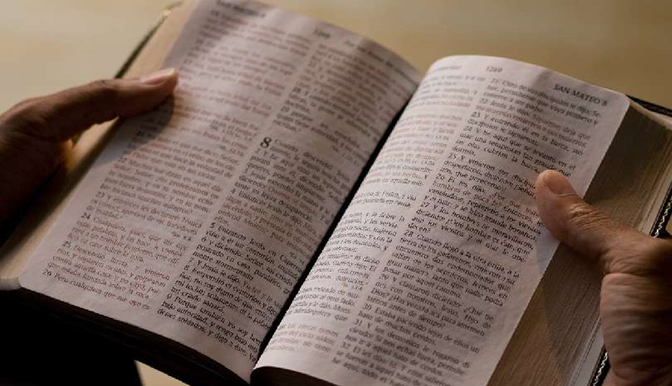 Estudio demuestra que la conexión con la Biblia y perdonar fortalecen la calidad de vida